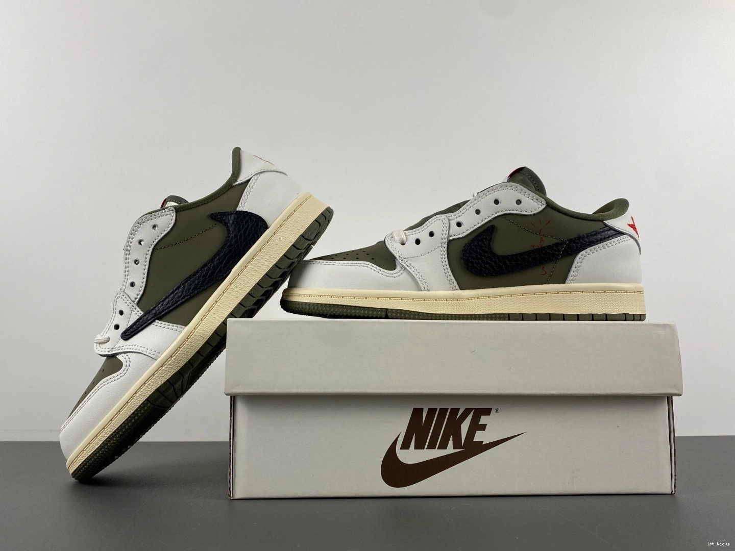 Medium Low Olive DO5442-200 Jordan  Retro OG Scott 1 Travis (PS) SP 0415